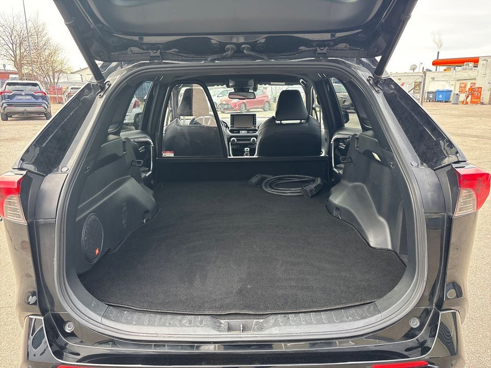 Toyota RAV4 2,5 Plug-in Hybrid H3 Premium AWD-i Van 5d