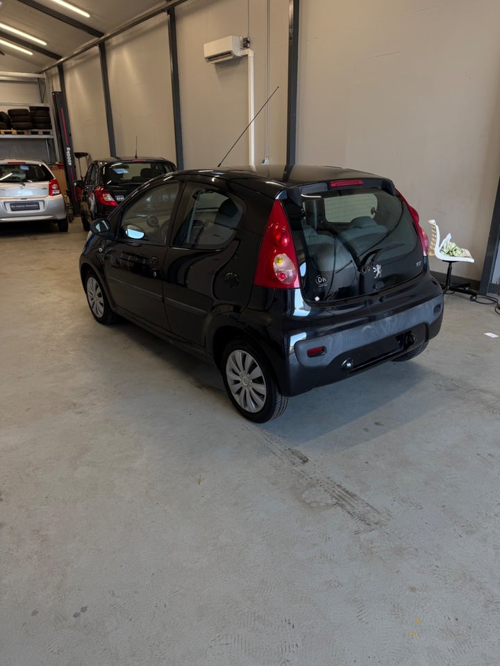 Peugeot 107 1,0  5d