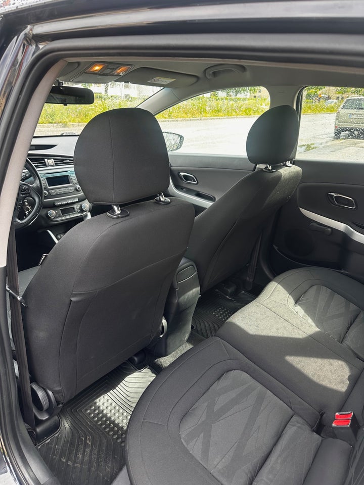 Kia Ceed 1,0 T-GDi Style+ Clim 5d