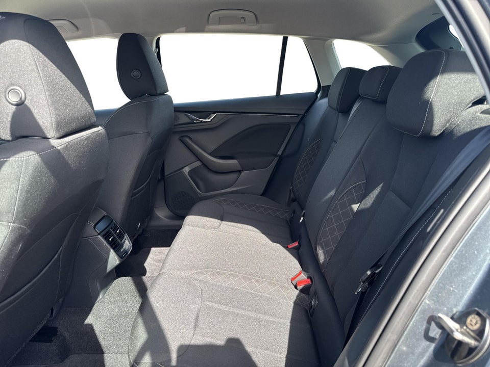 Skoda Scala 1,0 TSi 110 Dynamic DSG 5d