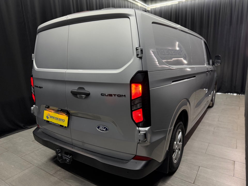 Ford Transit Custom 320 L2 2,0 EcoBlue Trail
