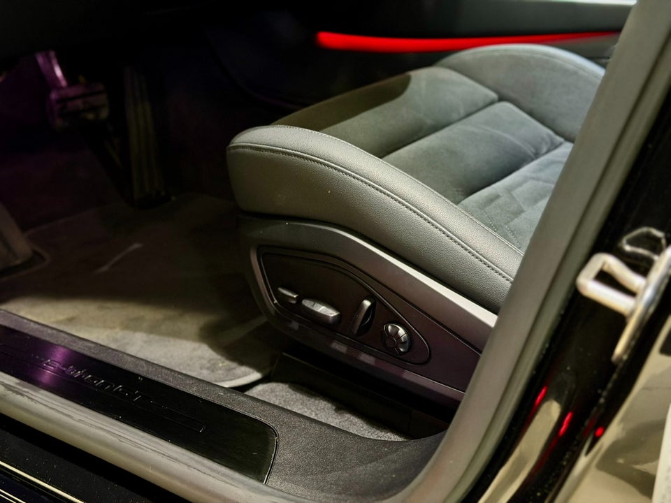 Audi e-tron GT quattro 4d