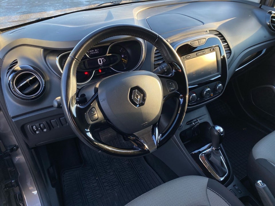 Renault Captur 1,2 TCe 120 Expression EDC 5d