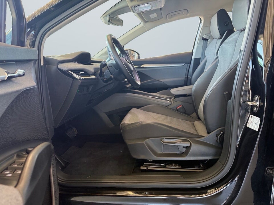 Skoda Enyaq 60 iV Loft 5d