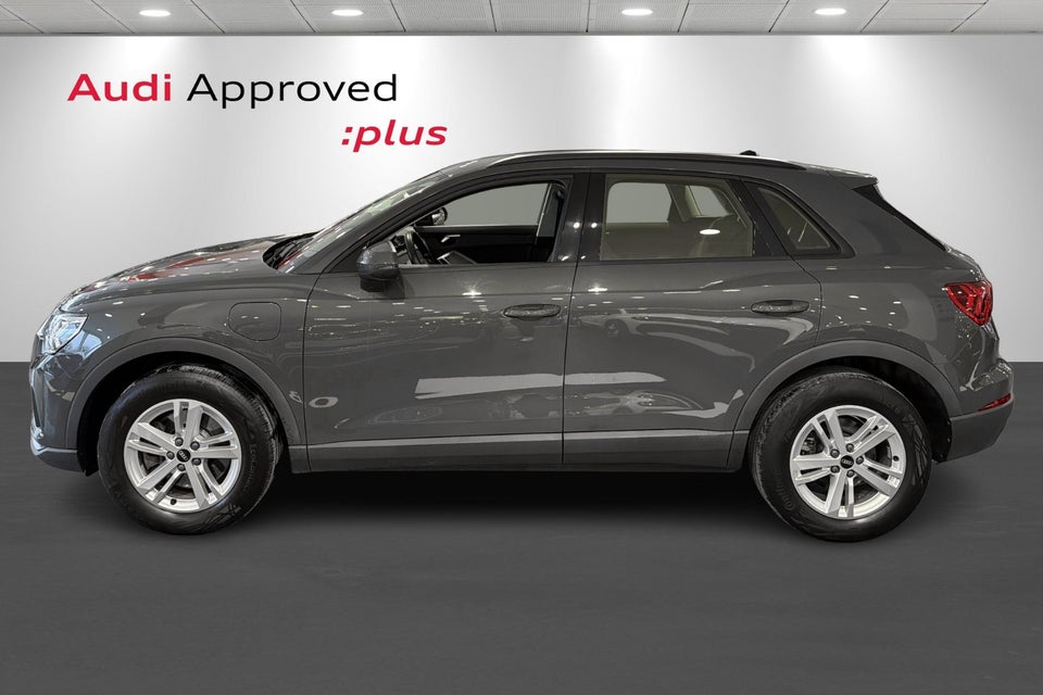 Audi Q3 45 TFSi e Attitude plus S-tr. 5d