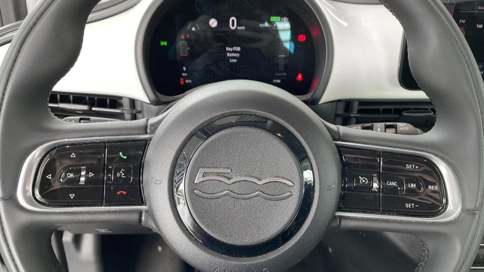 Fiat 500e 42 Icon 3d
