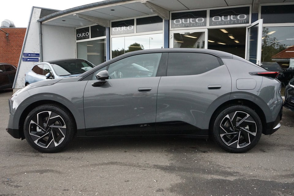 Lynk & Co 02 More 5d