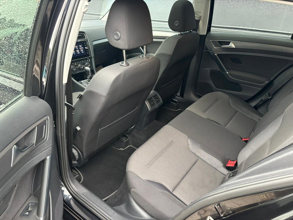 VW Golf VII 1,5 TSi 130 Comfortline DSG 5d