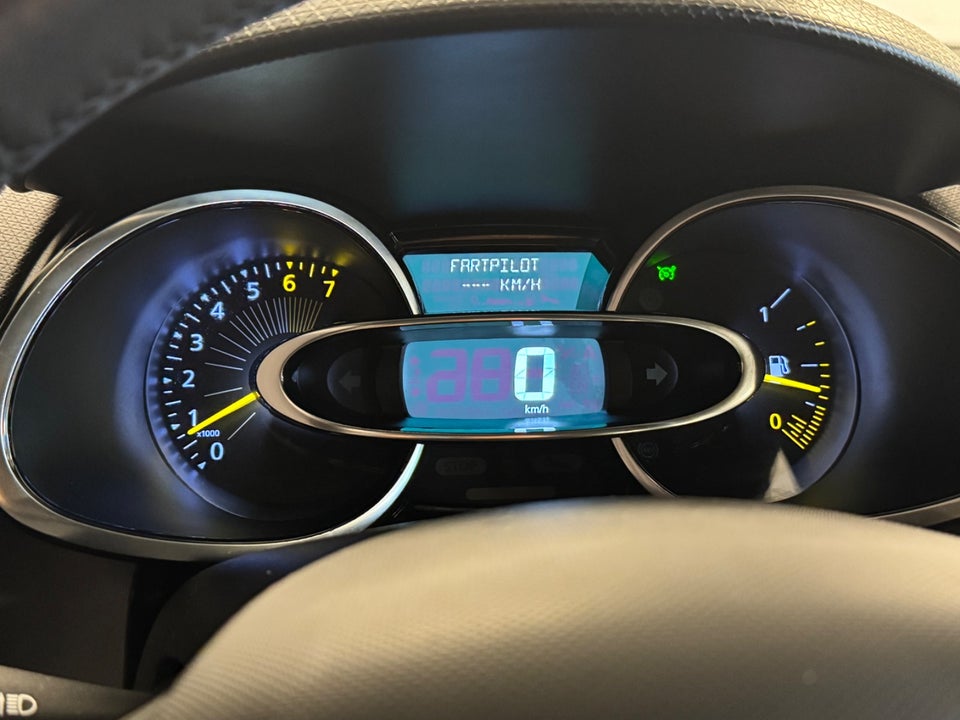 Renault Clio IV 1,2 16V Authentique Sport Tourer 5d