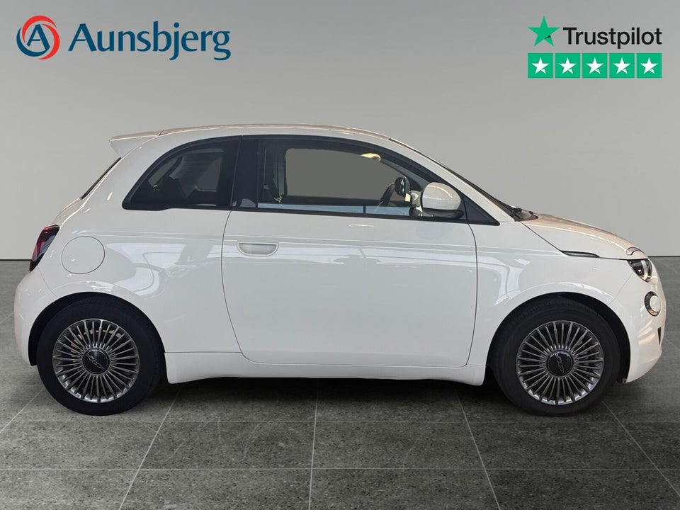 Fiat 500e 42 Icon 3d