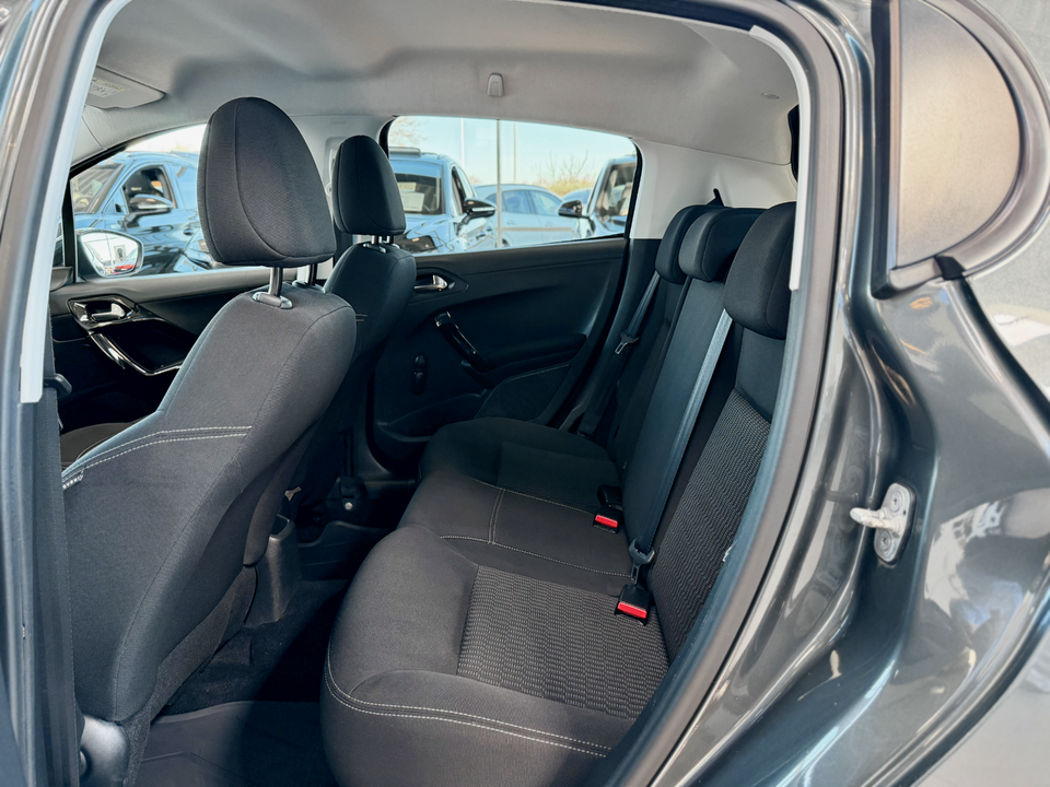 Peugeot 208 1,6 BlueHDi 100 Active 5d