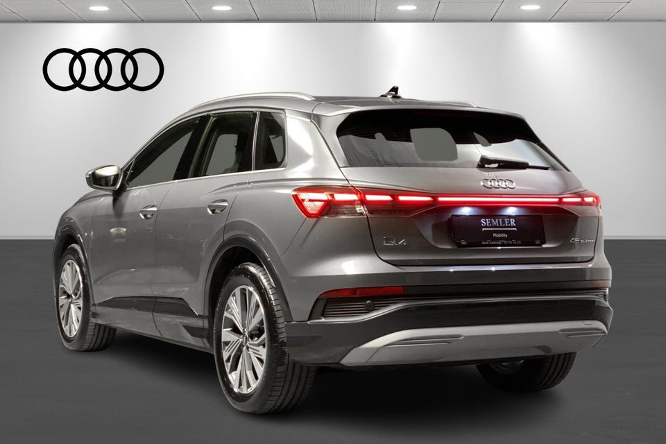 Audi Q4 e-tron 45 Progress 5d