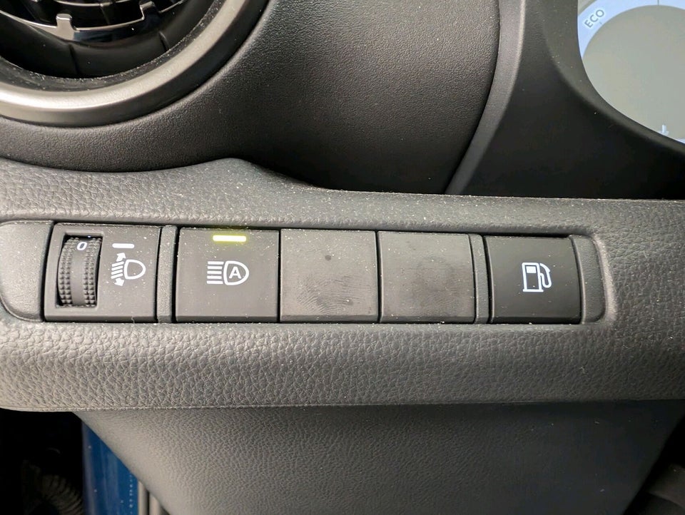 Toyota C-HR 1,8 Hybrid Style 5d