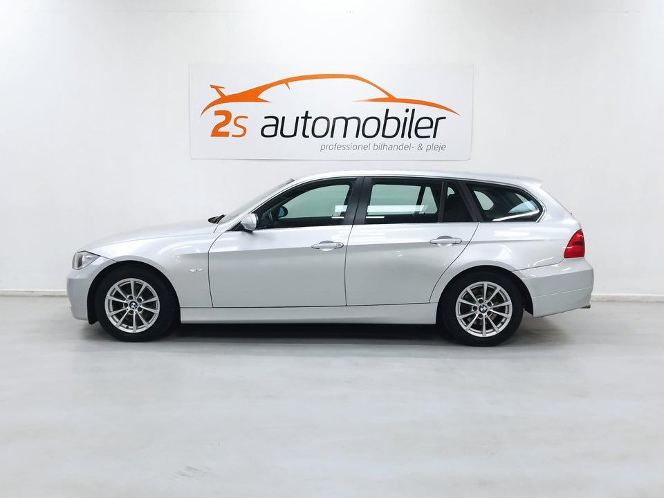 BMW 325i 2,5 Touring aut. 5d