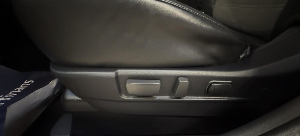 Mitsubishi Outlander 2,4 PHEV Intense CVT 4WD 5d