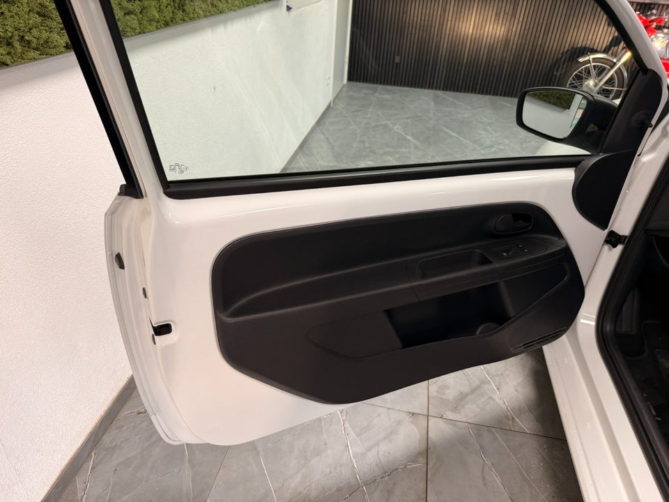 VW Up! 1,0 60 Black Up! 3d