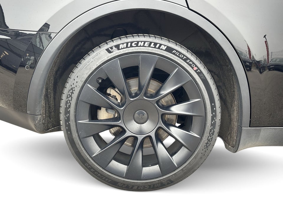 Tesla Model Y Long Range AWD 5d