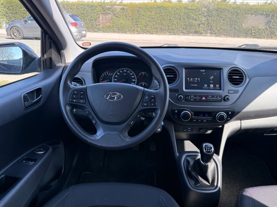Hyundai i10 1,0 Touch 5d