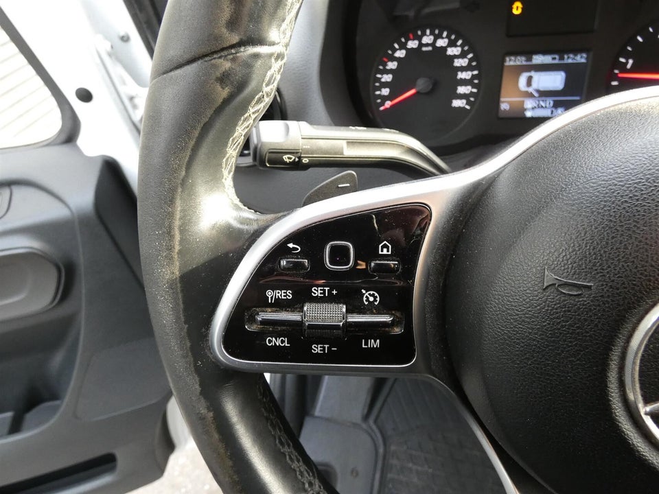 Mercedes Sprinter 319 3,0 CDi A2 Kassevogn aut. RWD