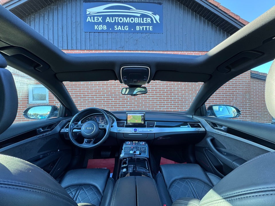 Audi A8 3,0 TDi 250 quattro Tiptr. 4d