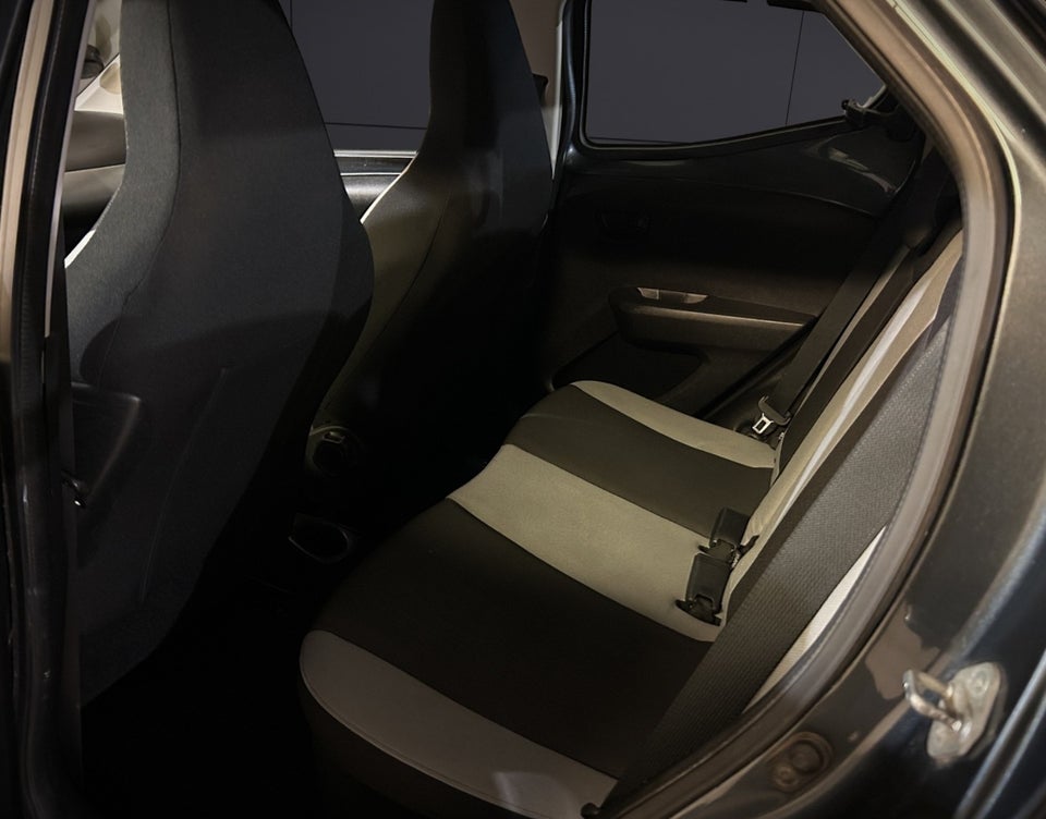 Toyota Aygo 1,0 VVT-i x-cite 5d