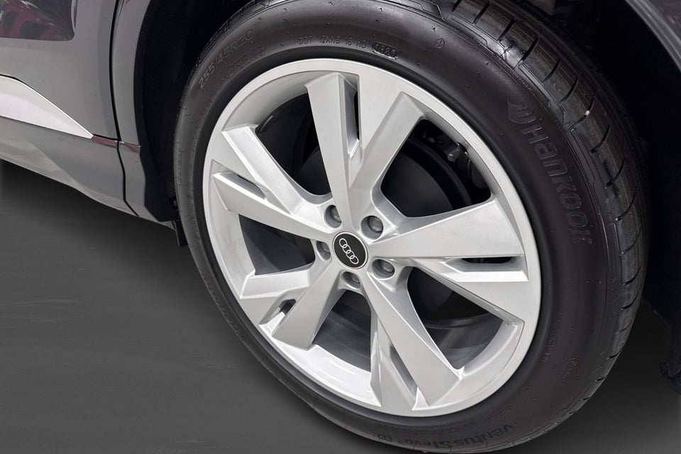 Audi Q4 e-tron performance 5d