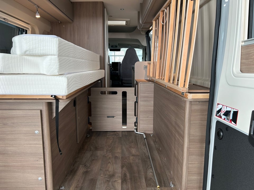 Carado CV602 PRO 2,2 JTD 140 aut. 3d