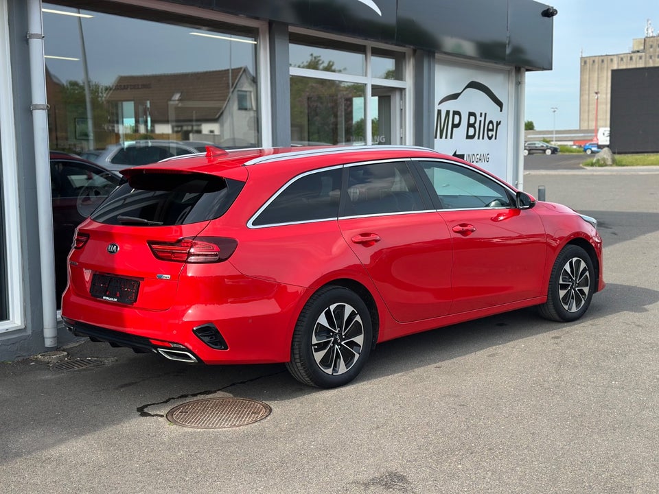 Kia Ceed 1,6 PHEV Upgrade SW DCT 5d