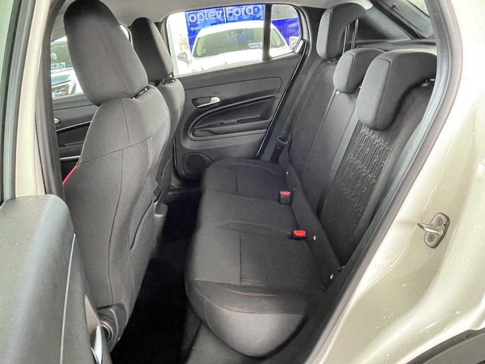 Fiat 600e 54 (RED) 5d