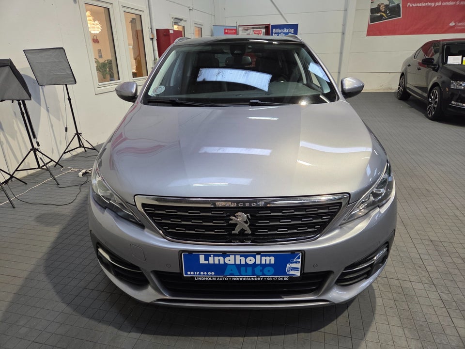 Peugeot 308 1,6 BlueHDi 120 Allure Sky SW EAT6 5d