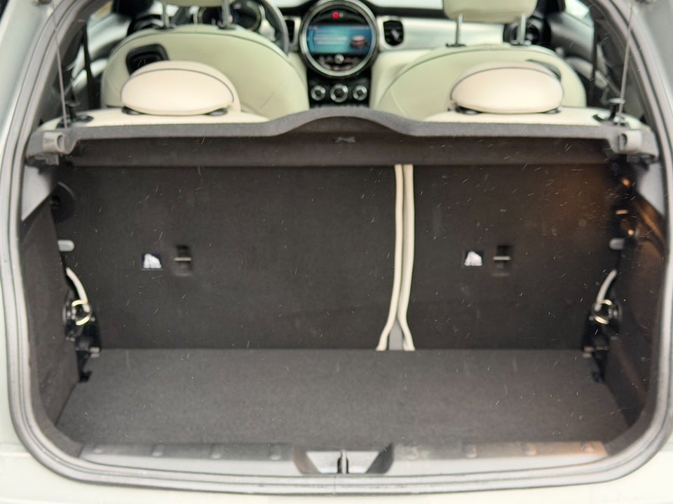 MINI Cooper SE Maximise 3d