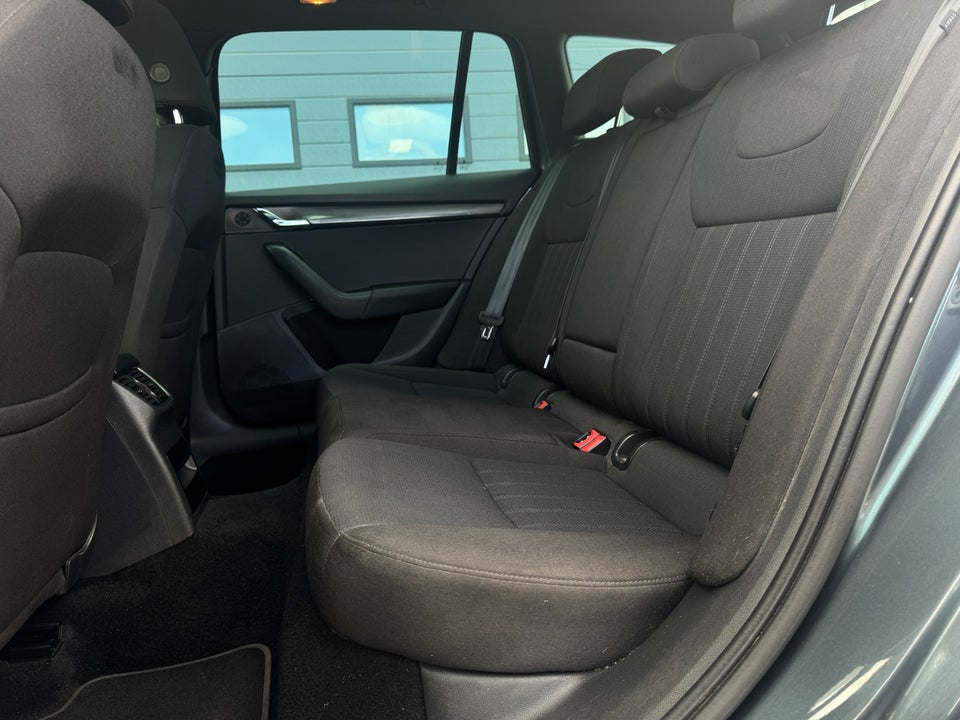 Skoda Octavia 2,0 TDi 150 Style Combi DSG 5d