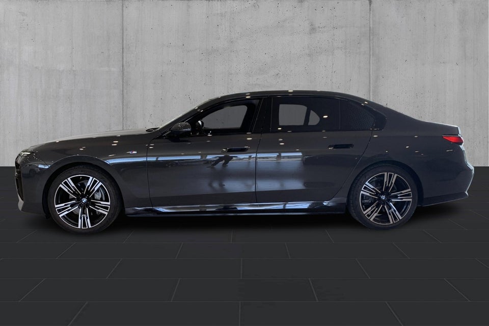 BMW i7 eDrive50 M-Sport 4d