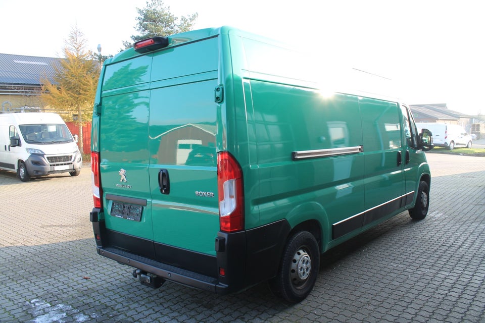 Peugeot Boxer 333 2,2 BlueHDi 140 L3H2 Premium