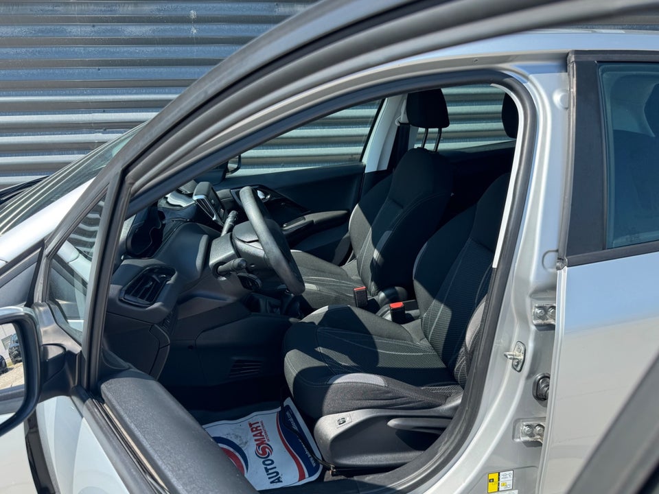 Peugeot 208 1,0 VTi Access Air 5d
