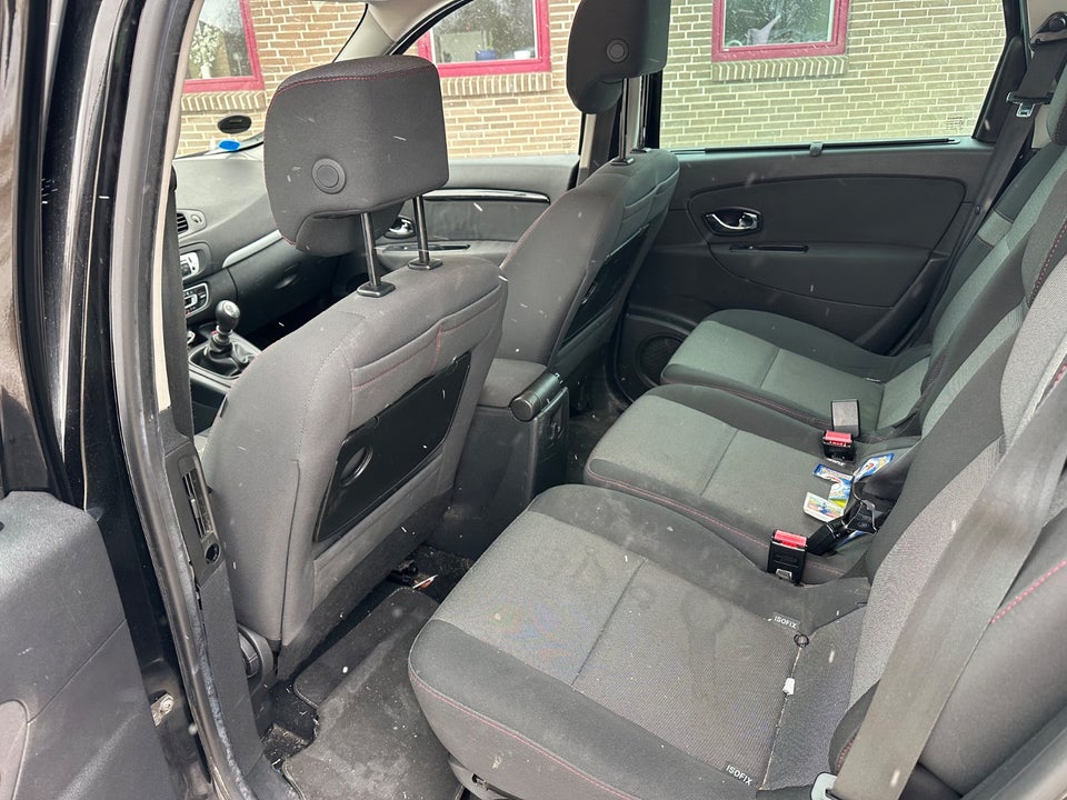 Renault Grand Scenic III 1,5 dCi 110 Dynamique 7prs 5d