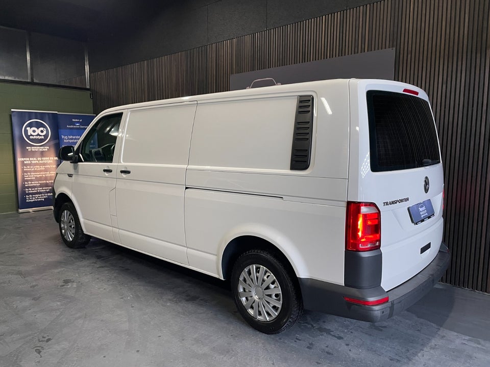 VW Transporter 2,0 TDi 150 Kassevogn DSG lang