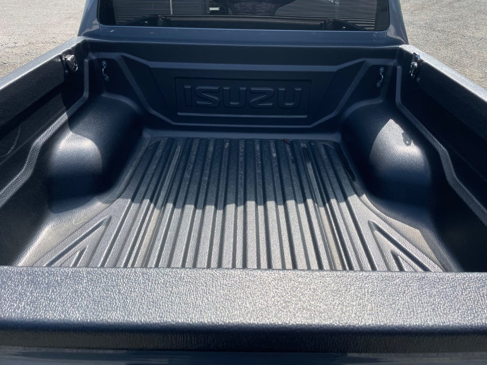 Isuzu D-Max 1,9 TD 163 Crew Cab Exclusive aut. 4d