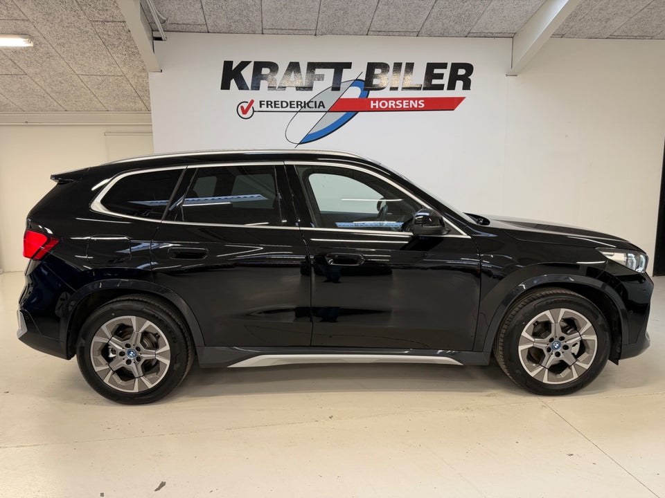 BMW iX1 eDrive20 X-Line 5d