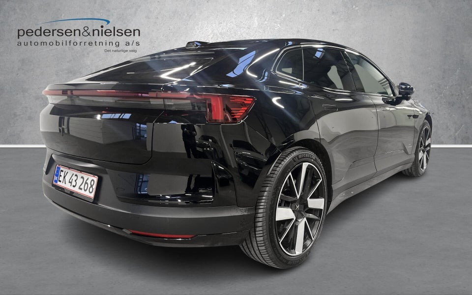Polestar 4 Long Range AWD 5d