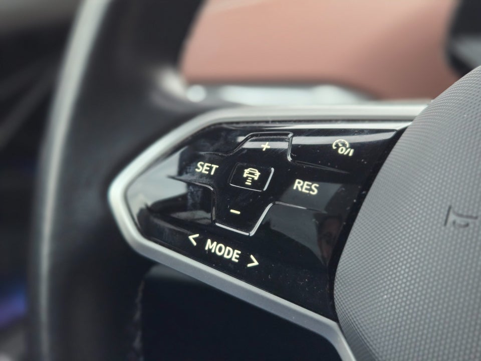 VW ID.4 77 Pro Performance Family 5d