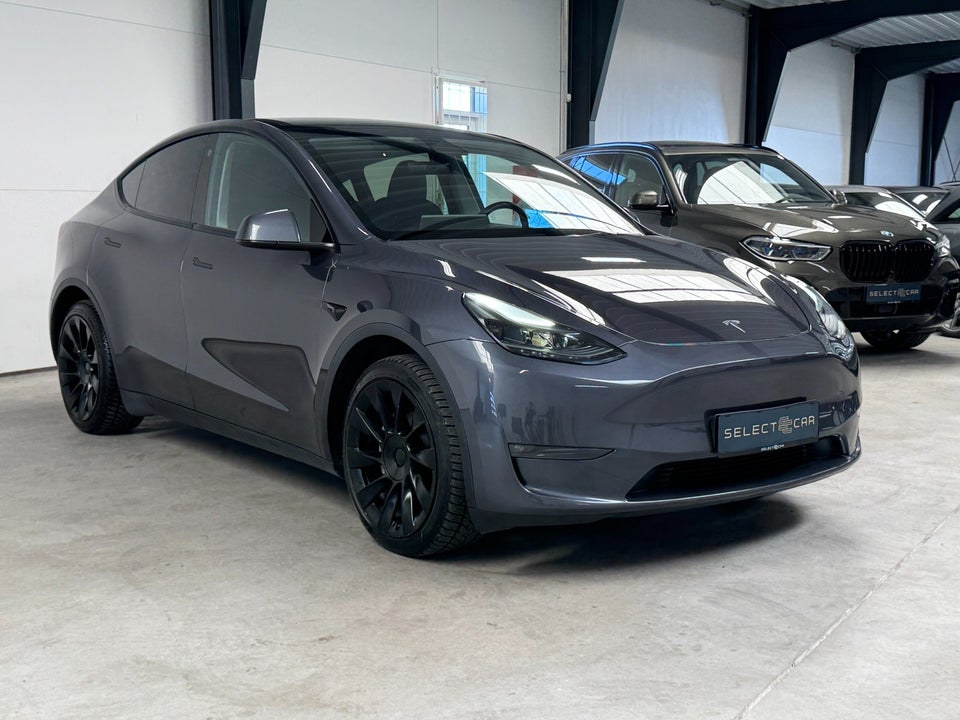 Tesla Model Y Long Range AWD 5d