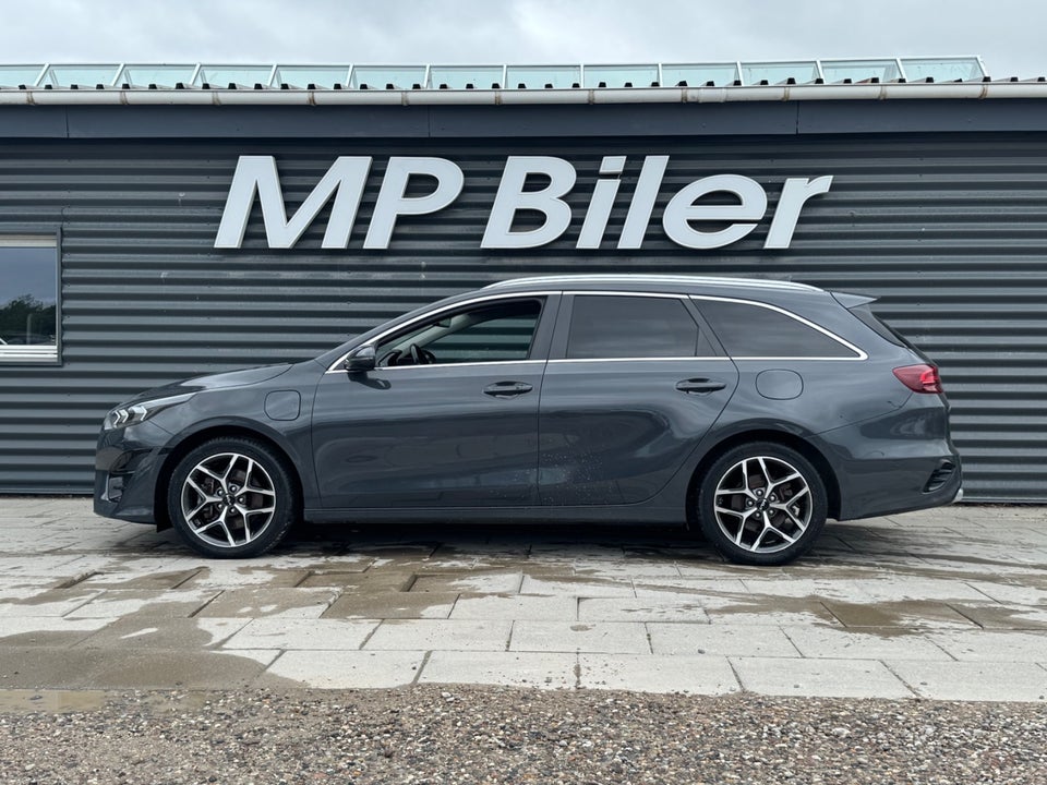 Kia Ceed 1,6 PHEV Upgrade Premium SW DCT 5d