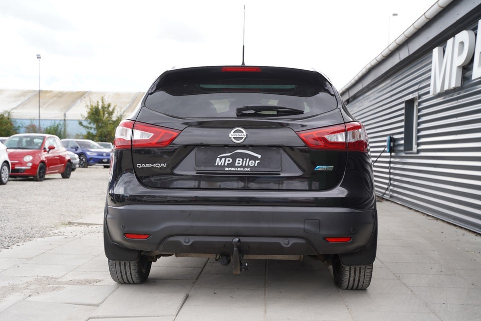 Nissan Qashqai 1,6 dCi 130 Tekna 5d