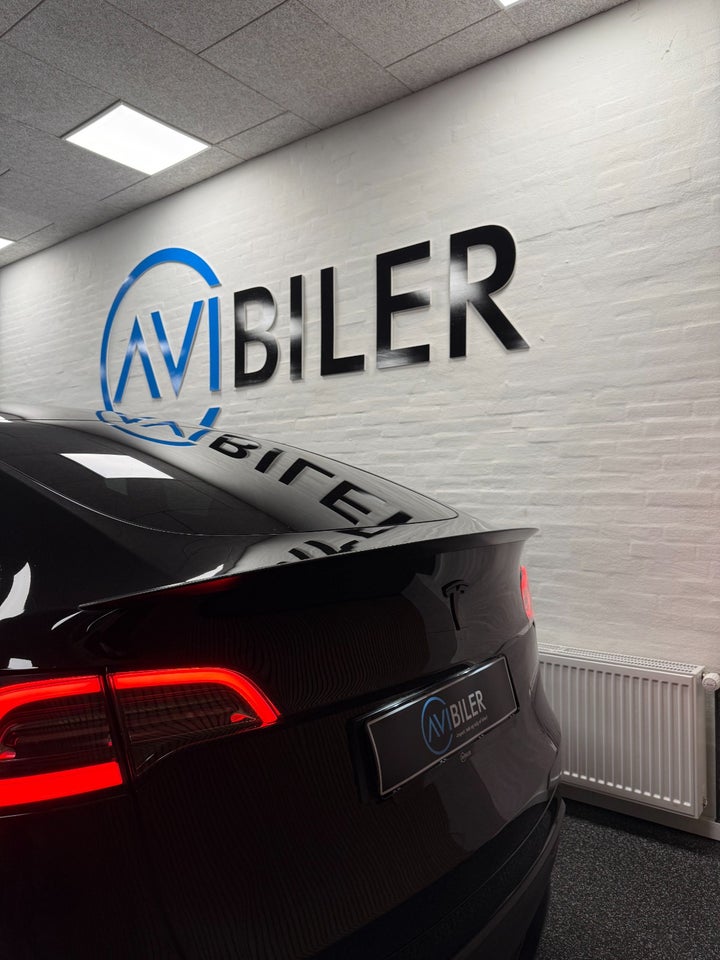 Tesla Model Y Performance AWD 5d