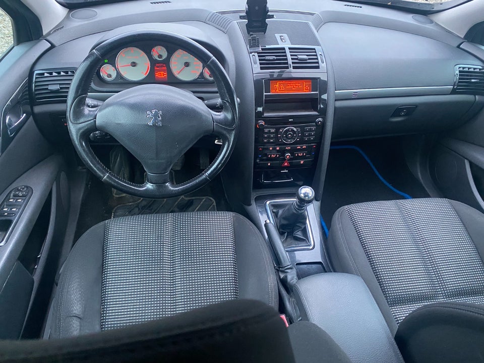 Peugeot 407 2,0 HDi 140 Premium 4d