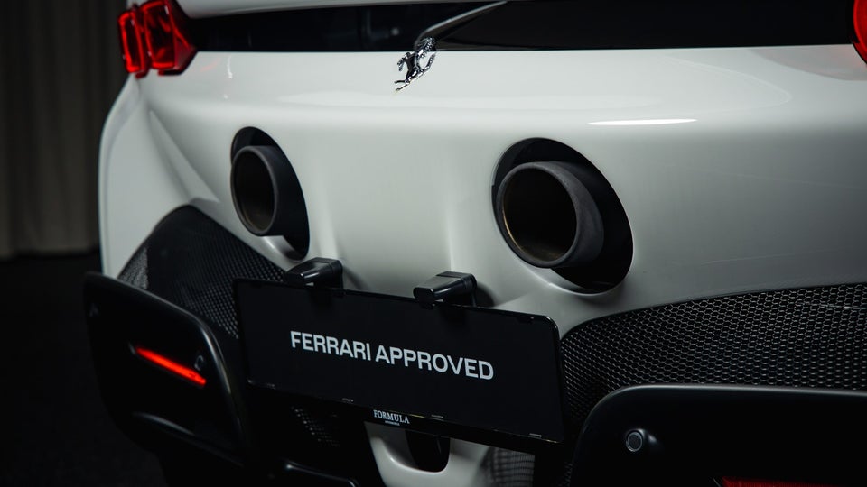Ferrari SF90 Stradale 4,0 DCT 2d