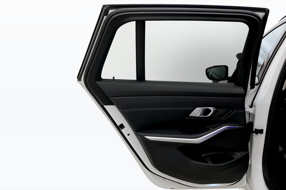 BMW 330e 2,0 Touring Sport Line aut. 5d