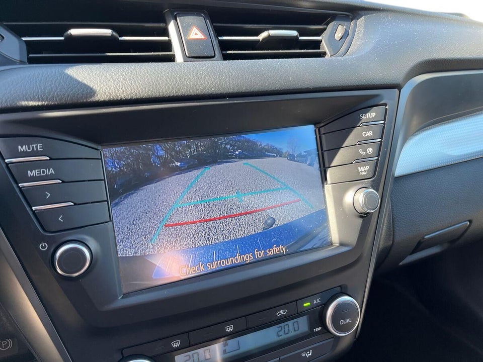 Toyota Avensis 1,8 VVT-i T2 Selected Touring Sports MDS 5d