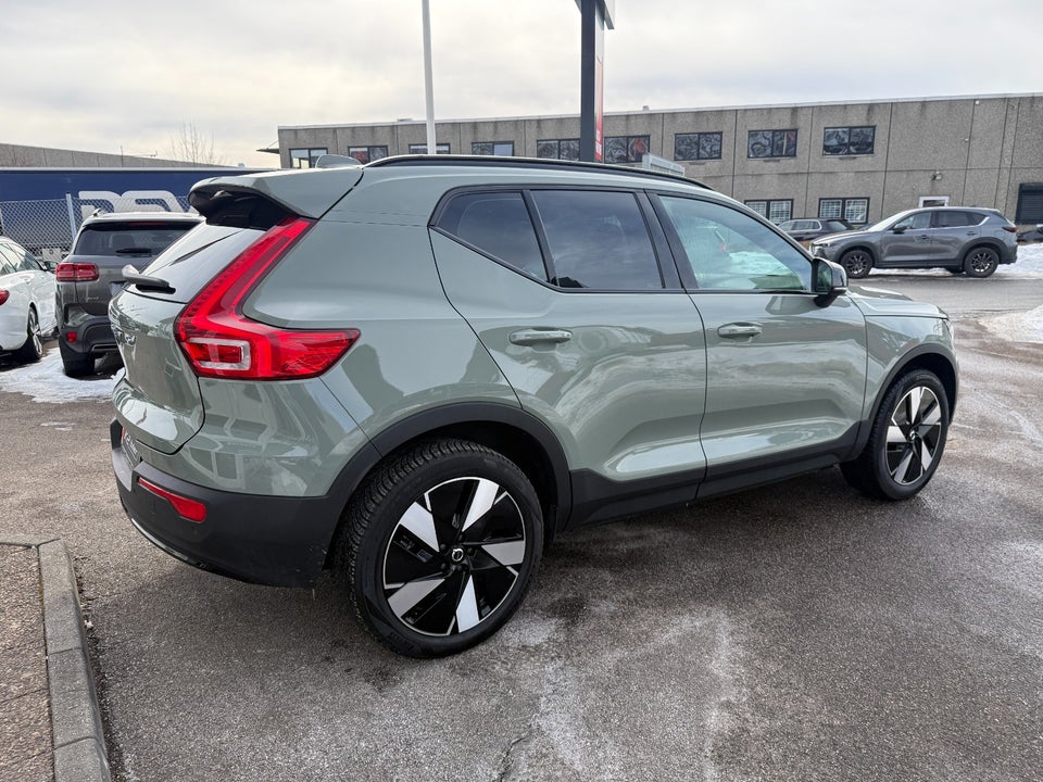 Volvo EX40 Extended Range Plus 5d